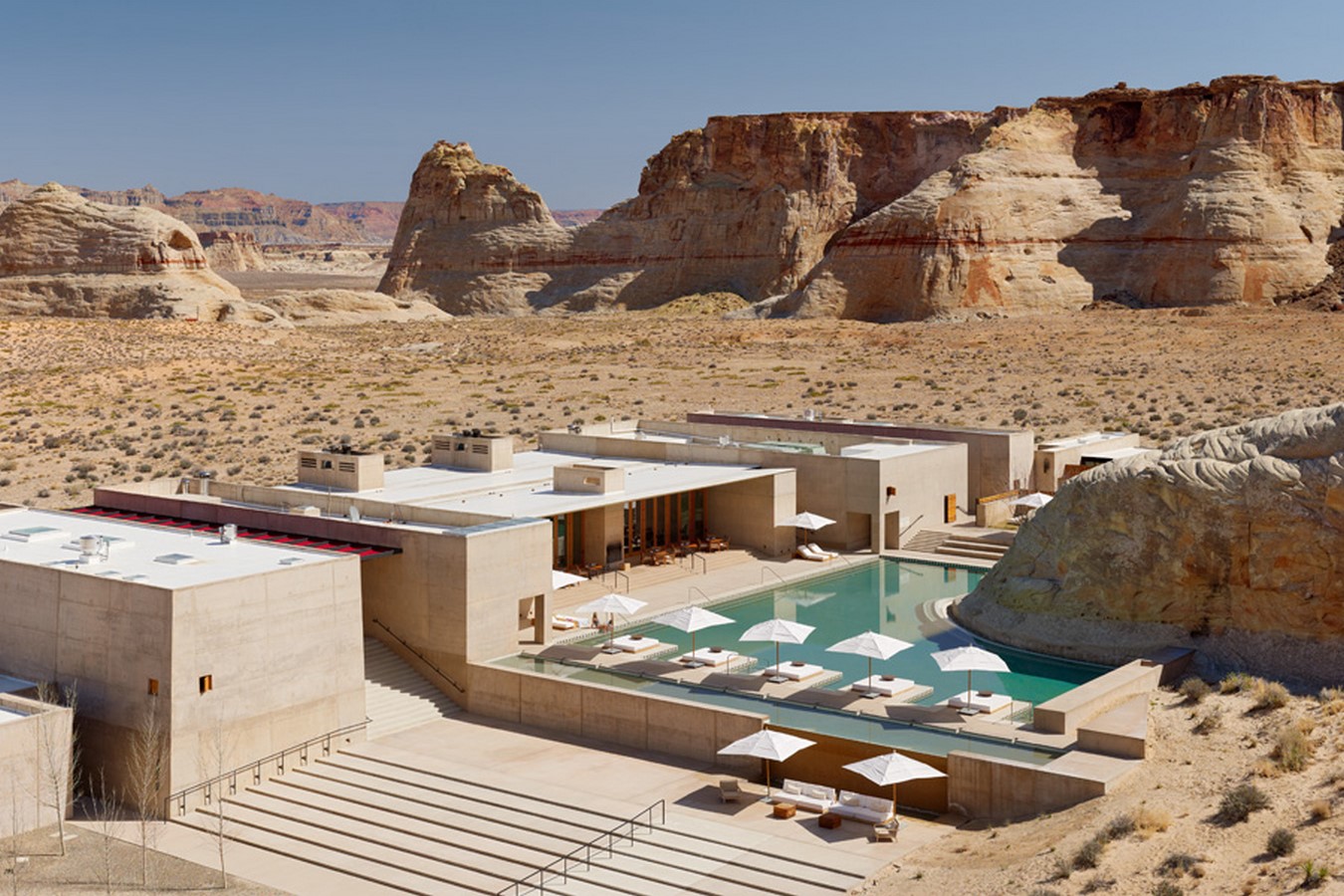 10 Most Spectacular Hotels in the World - Sheet6