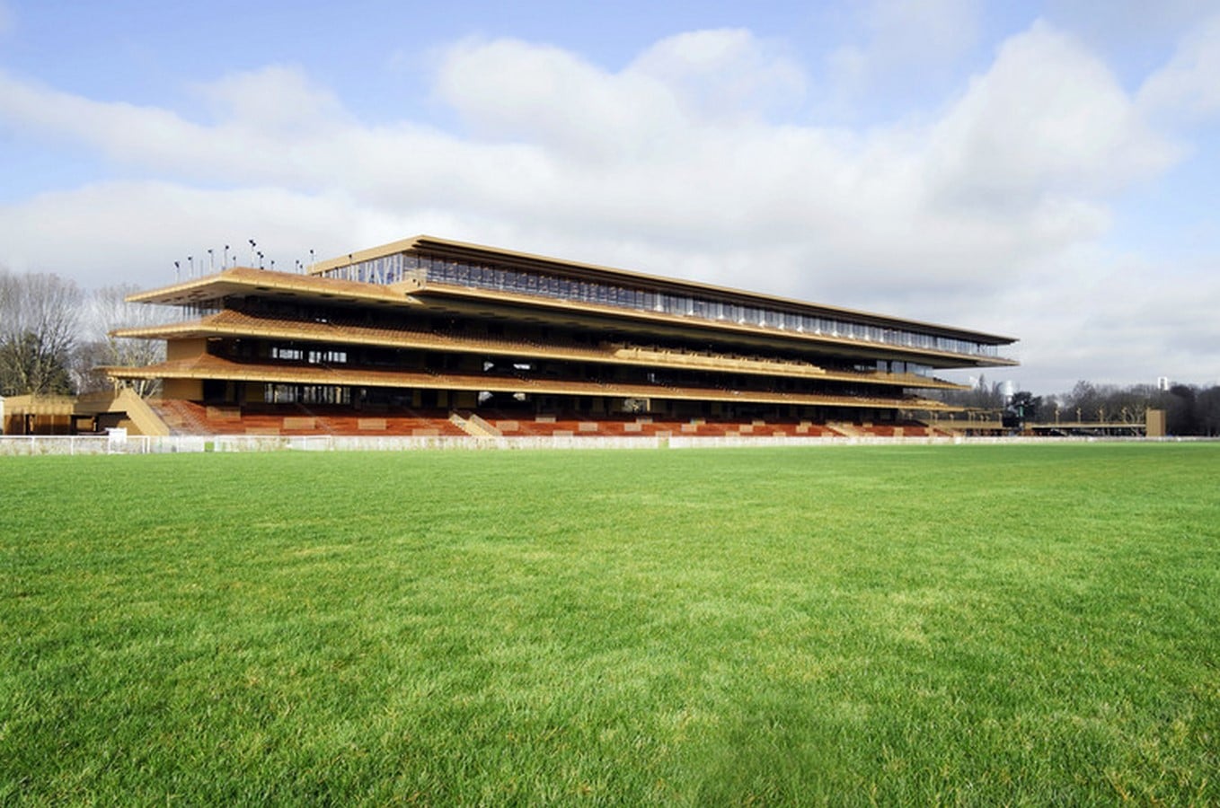<span style="font-weight: 400;">©</span><span style="font-weight: 400;">Hopkins Architects</span>