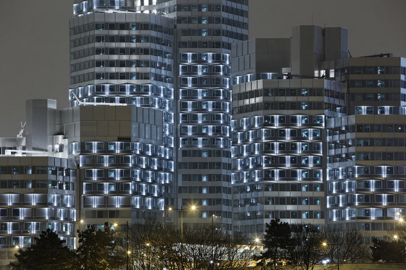 <span style="font-weight: 400;">©</span><span style="font-weight: 400;">Hopkins Architects</span>