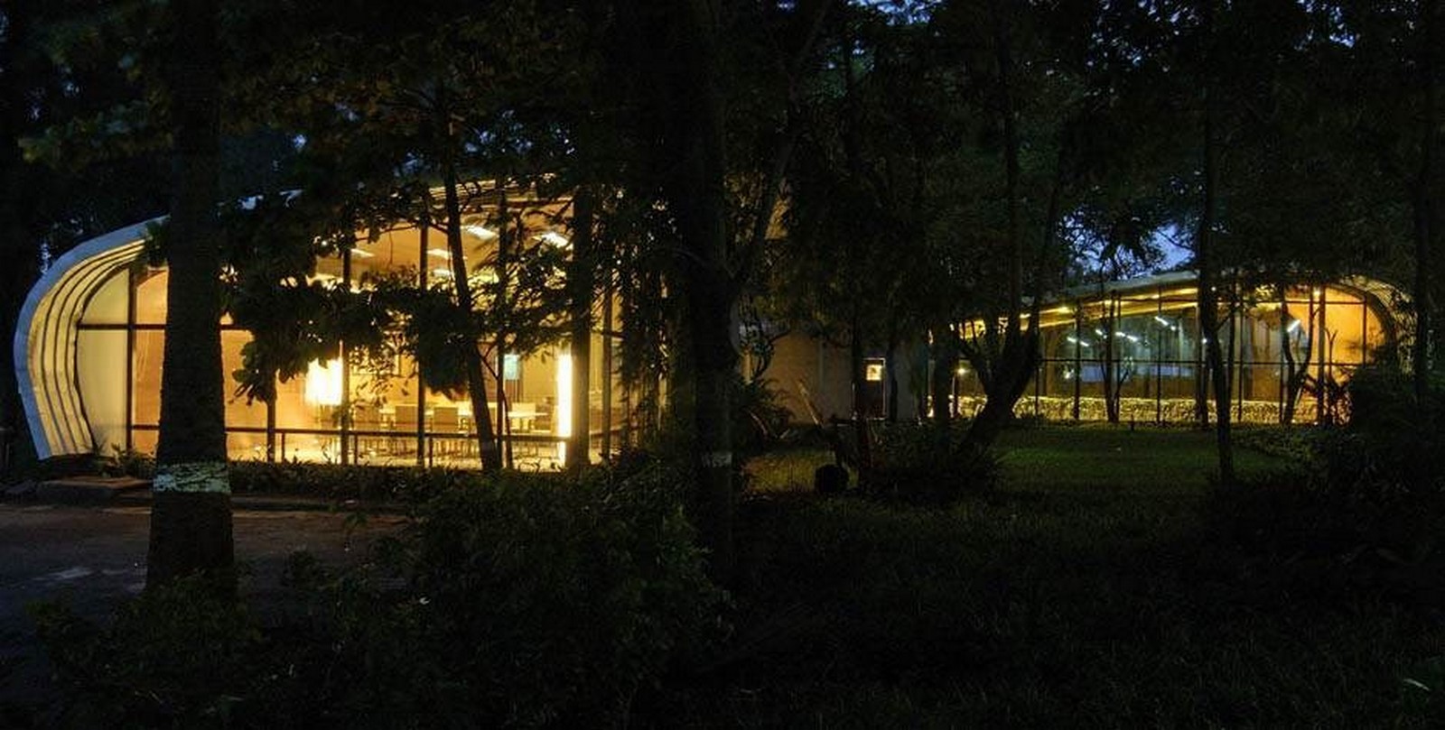 HCC Cafeteria by Sanjay Puri Architects: Coinciding with the surroundings - Sheet4