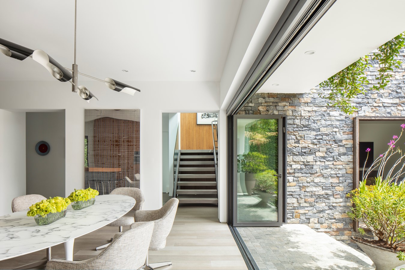 Lush Beverly Hills Bungalow By Magni Kalman Design - Sheet7