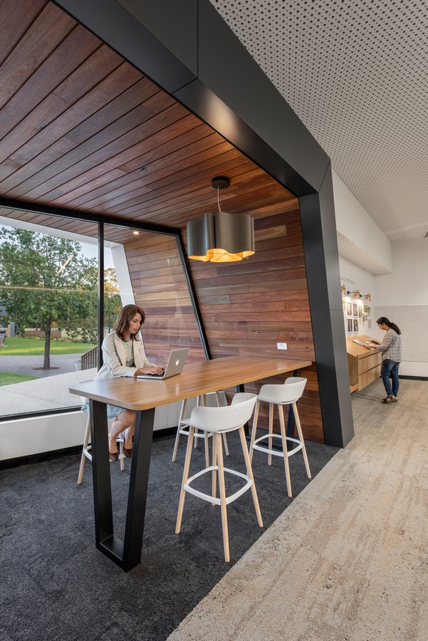 Contemporary library design By DesignInc - Sheet10