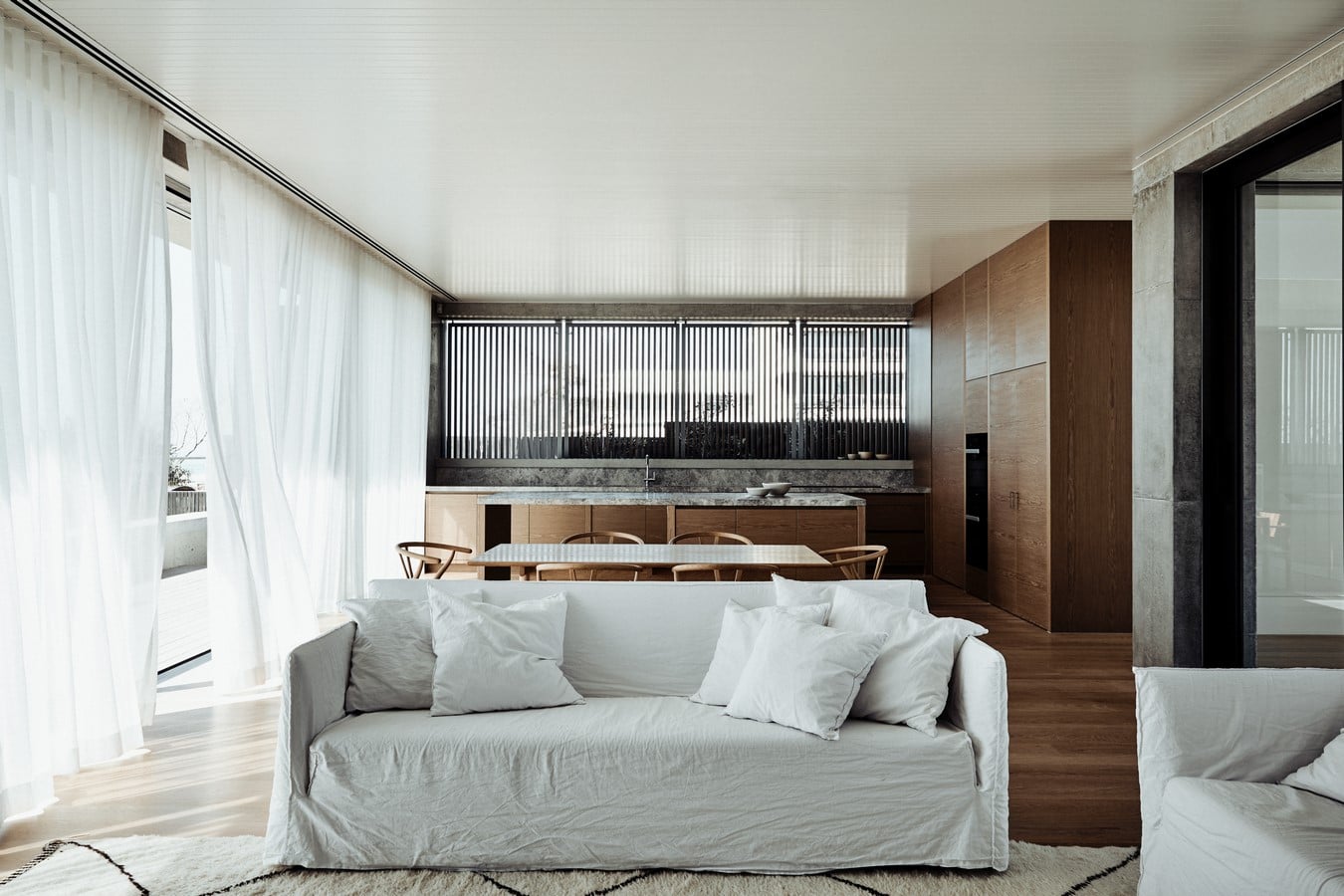 Mermaid Beach Residence by B.E Architecture - Sheet7
