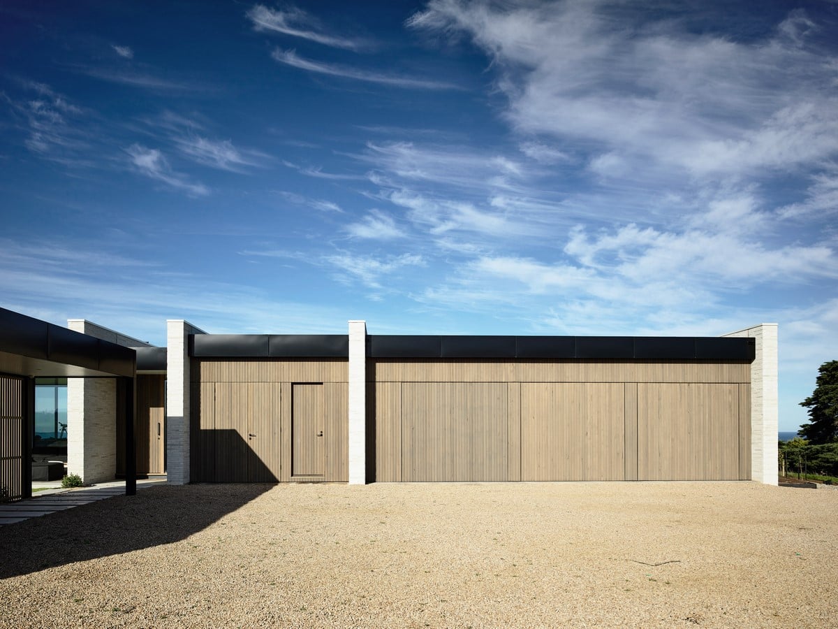 Boneo Road Residence by B.E Architecture - Sheet4