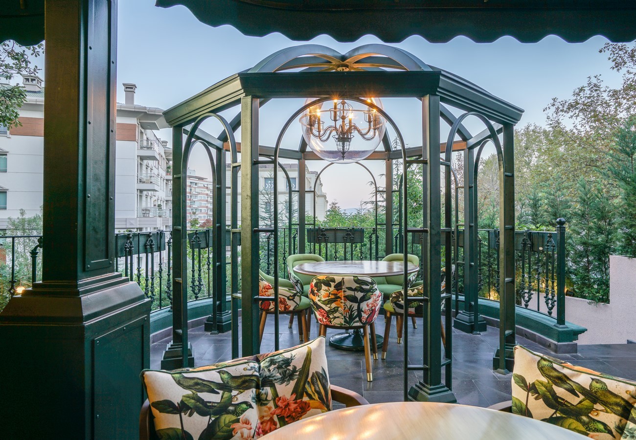 Lou Cafe Bistro by Neowe - Sheet6