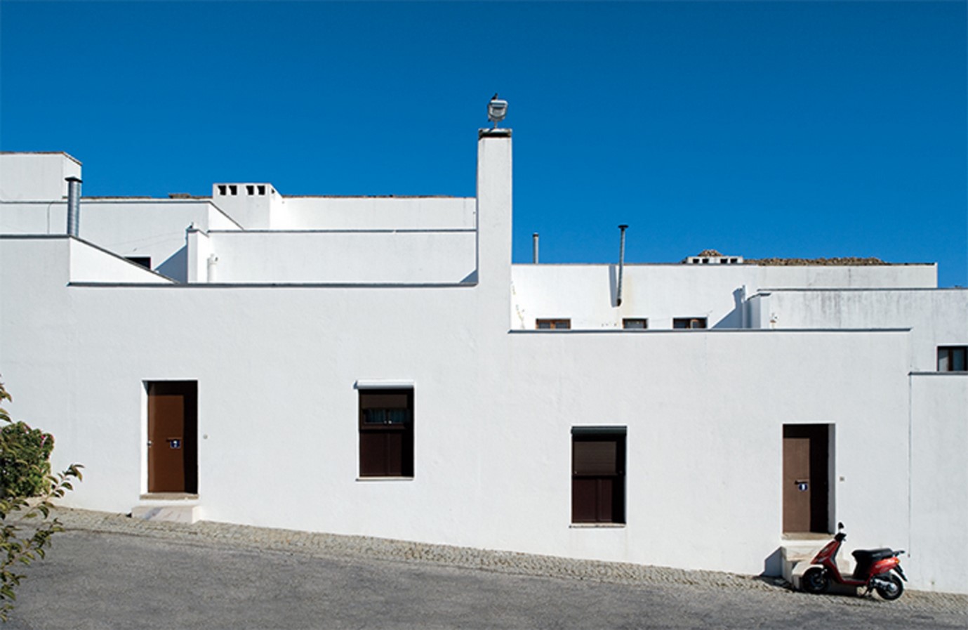Critical Regionalism - The Malagueira Housing Project, Alvaro Siza, 1977 - Sheet4