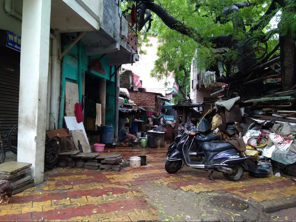 Mithakhali gam in Ahmedabad Understanding community living - Sheet5