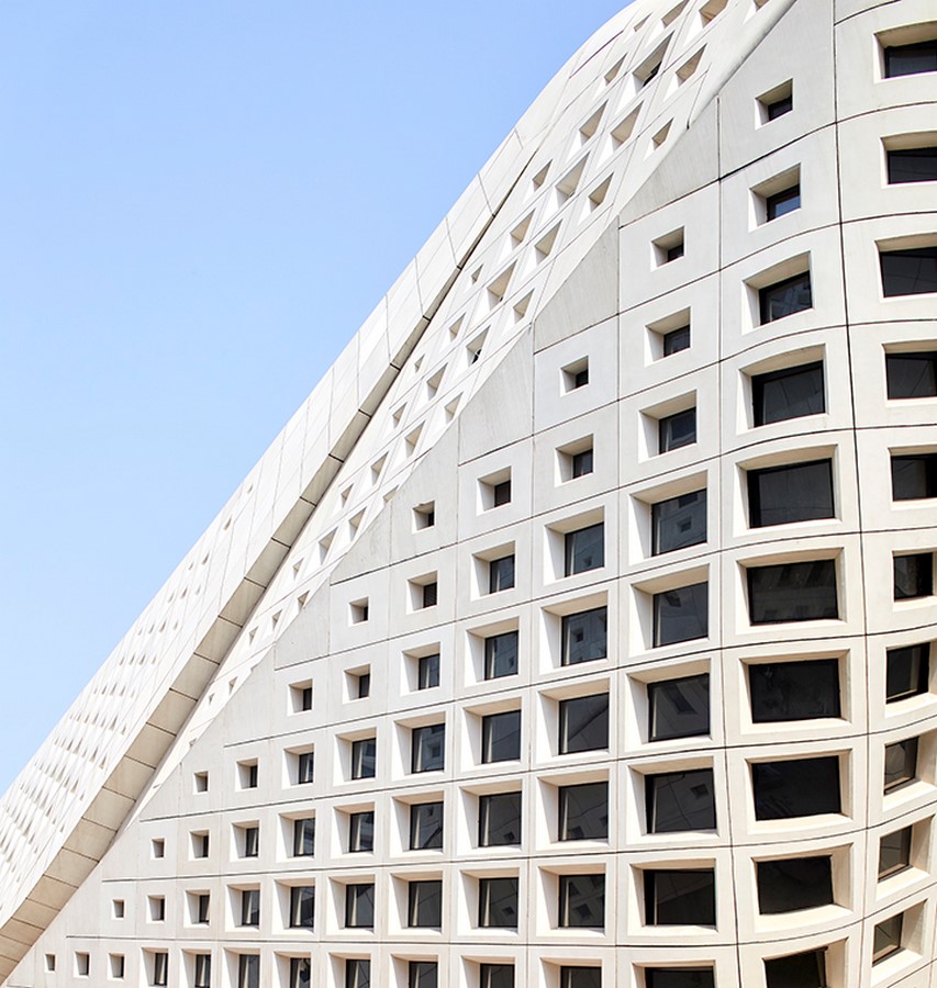 How 22 carpets translate Zaha Hadid's architectural style - Sheet6