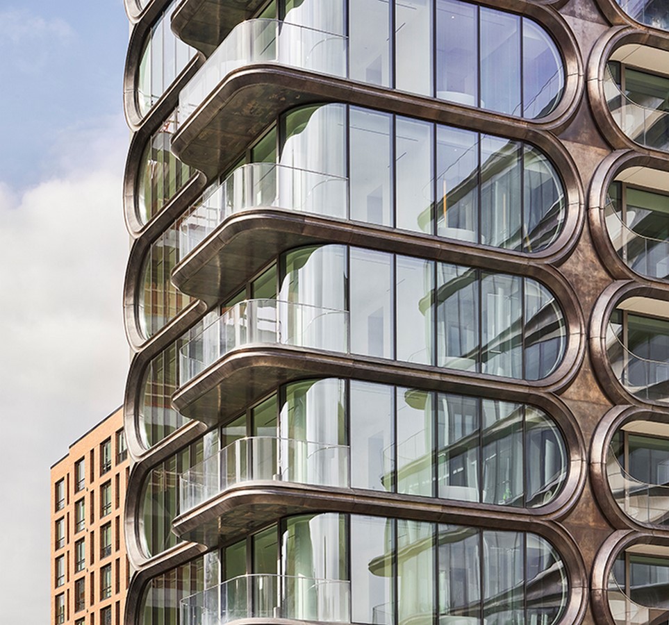 How 22 carpets translate Zaha Hadid's architectural style - Sheet8