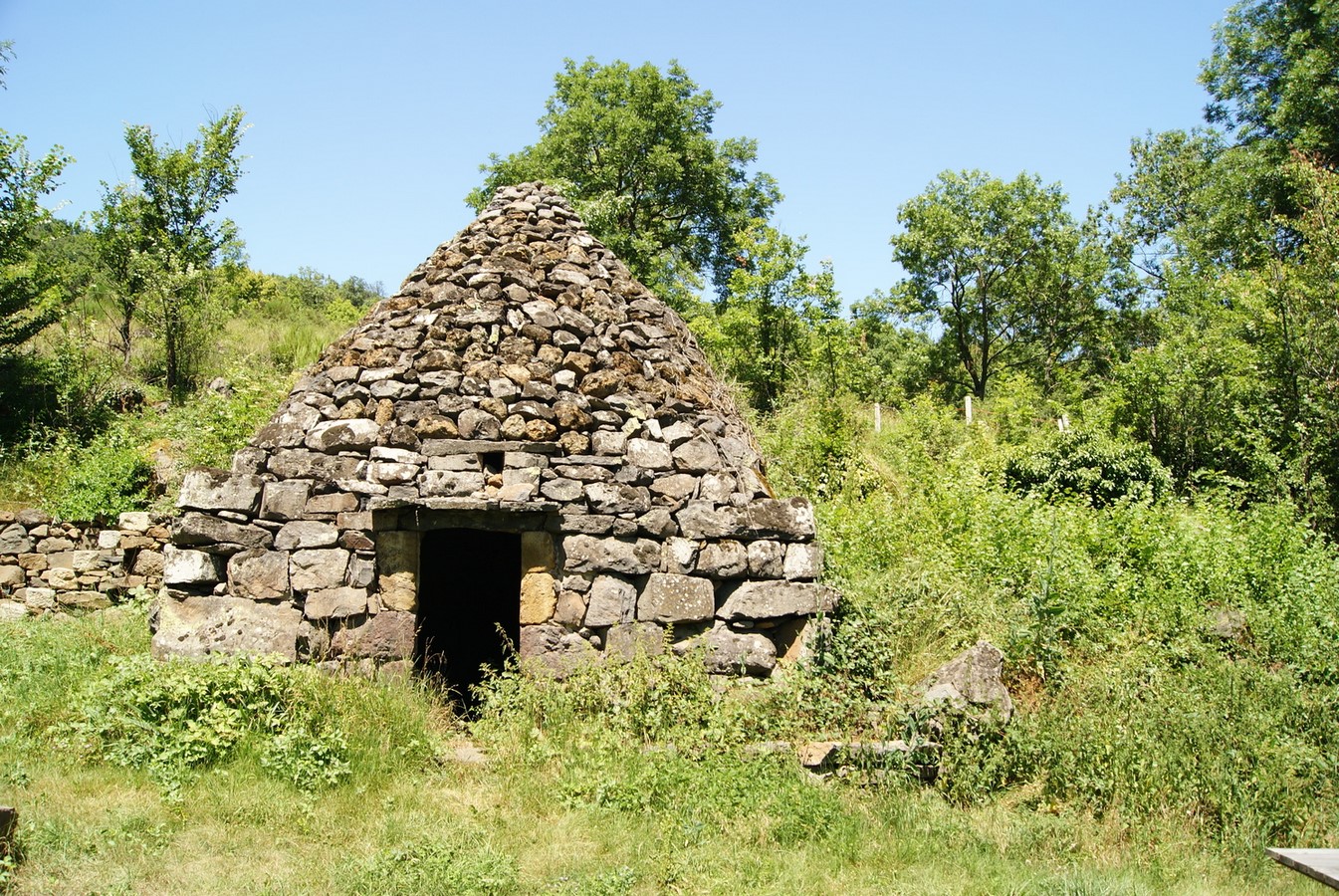 Should vernacular Architecture be encouraged in order to overcome the impact of climate change - Sheet6