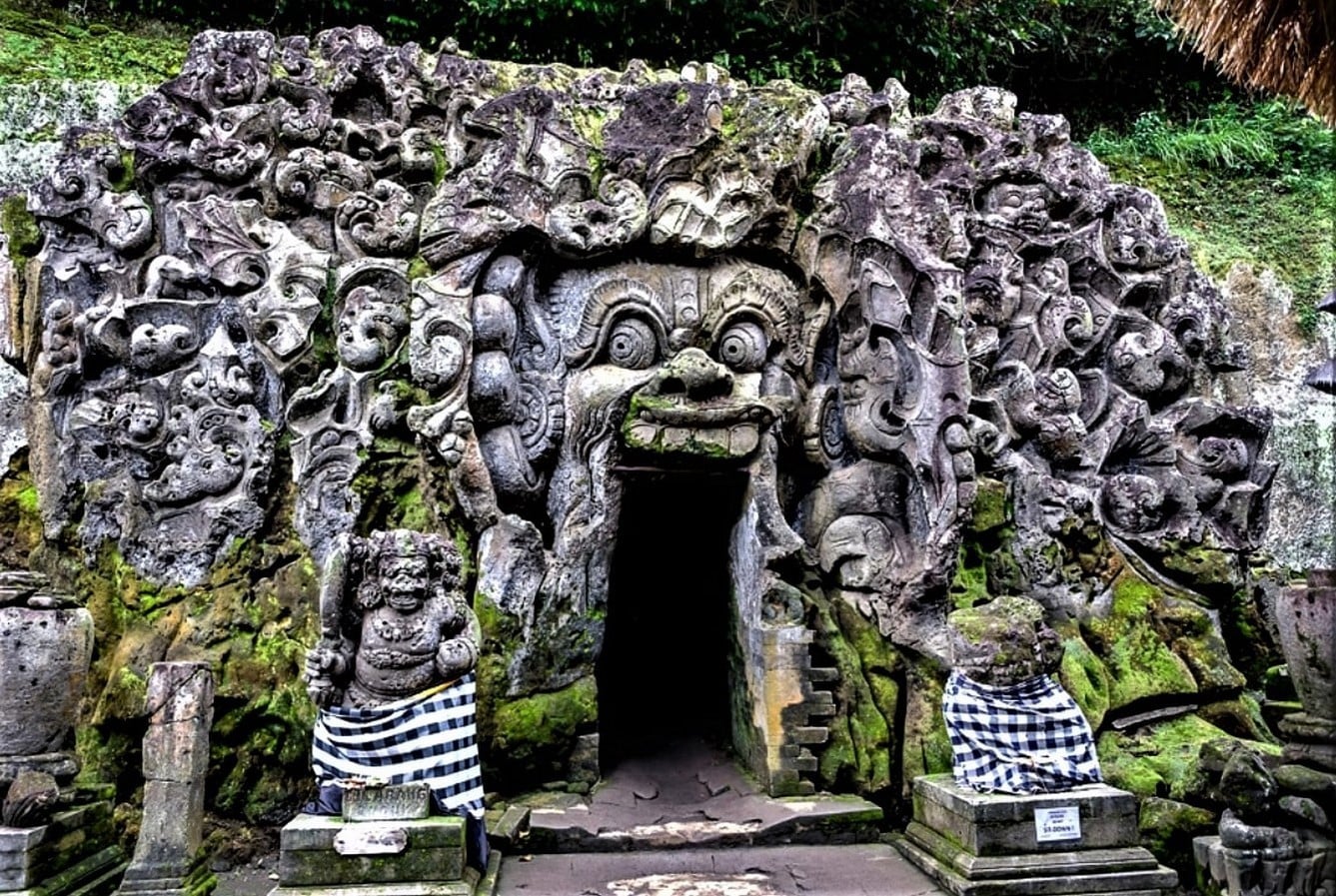 15 Temples every Architect must visit in Indonesia - Sheet4