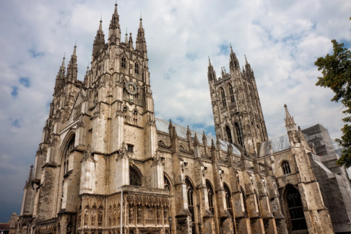 Pros and Cons of Ornamentation in Architecture - Sheet1
