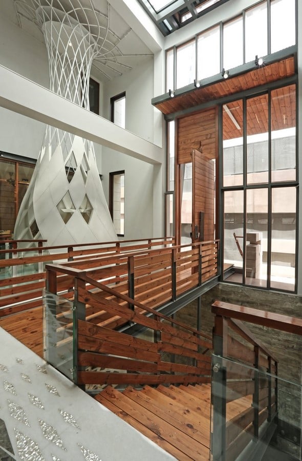 20 Examples of home with beautiful central atriums - Sheet9