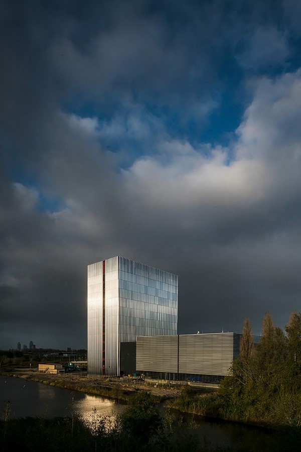 Data Centers Equinix, Amsterdam (2017) - Sheet2