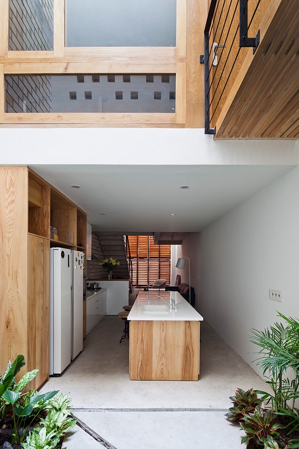 Town House with a Folding up Shutter - Sheet3