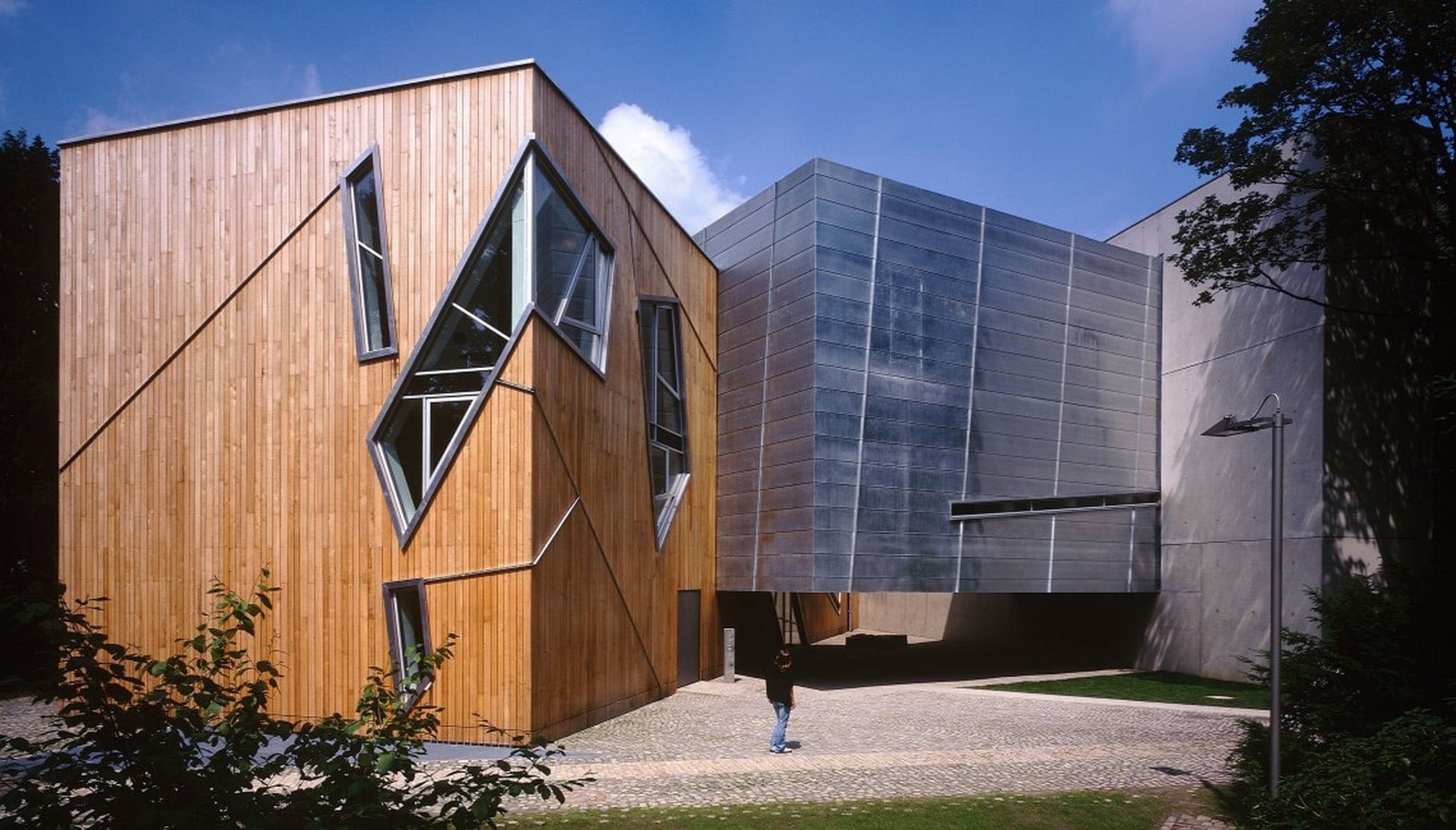 Felix Nussbaum Museum by Studio Libeskind: Meeting of two Minds - Sheet3