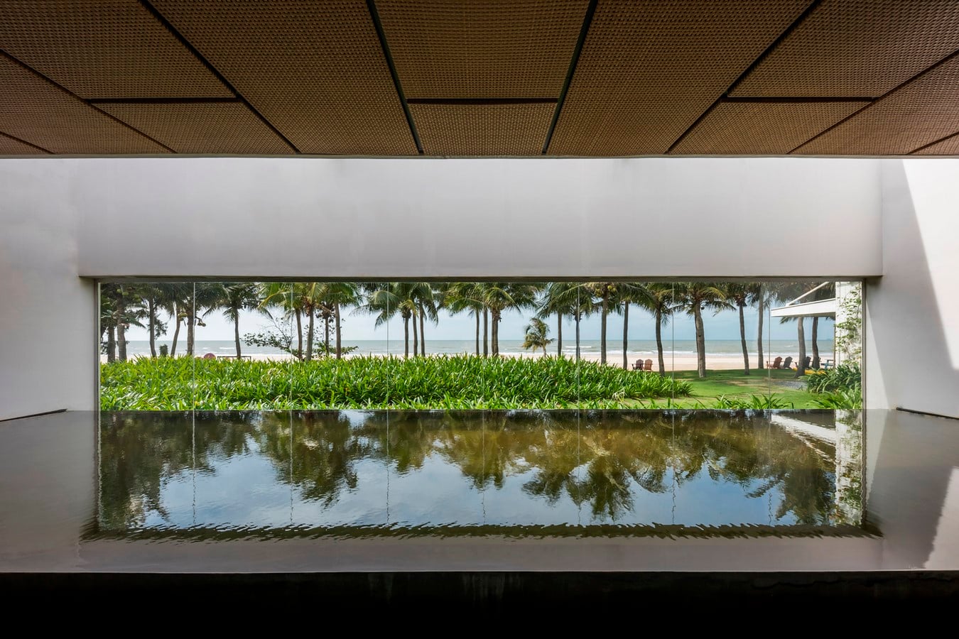 Six Landscape Boxes Form This Gallery And Showroom In Vietnam designed by MIA Design Studio - Sheet3
