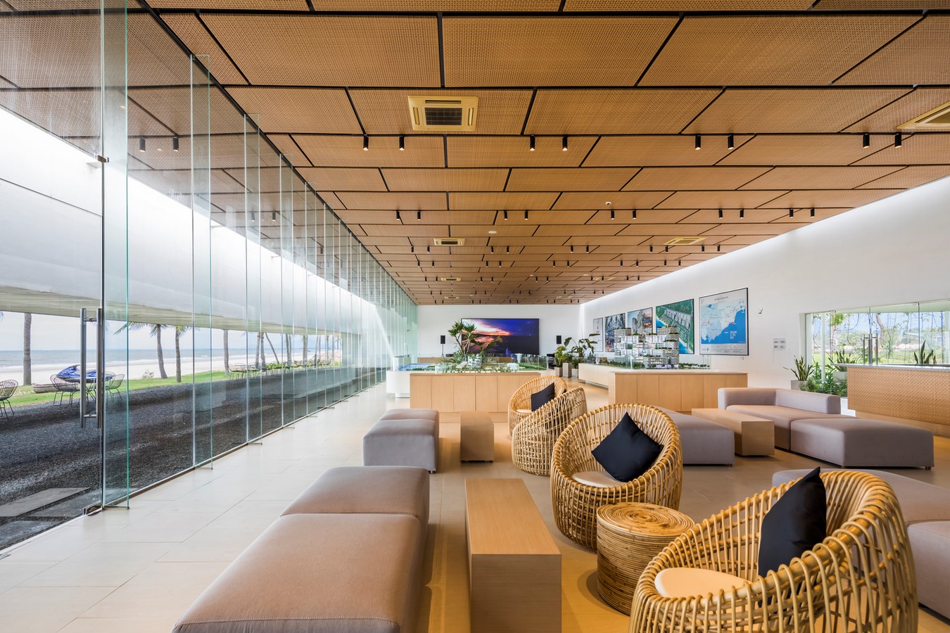 Six Landscape Boxes Form This Gallery And Showroom In Vietnam designed by MIA Design Studio - Sheet7