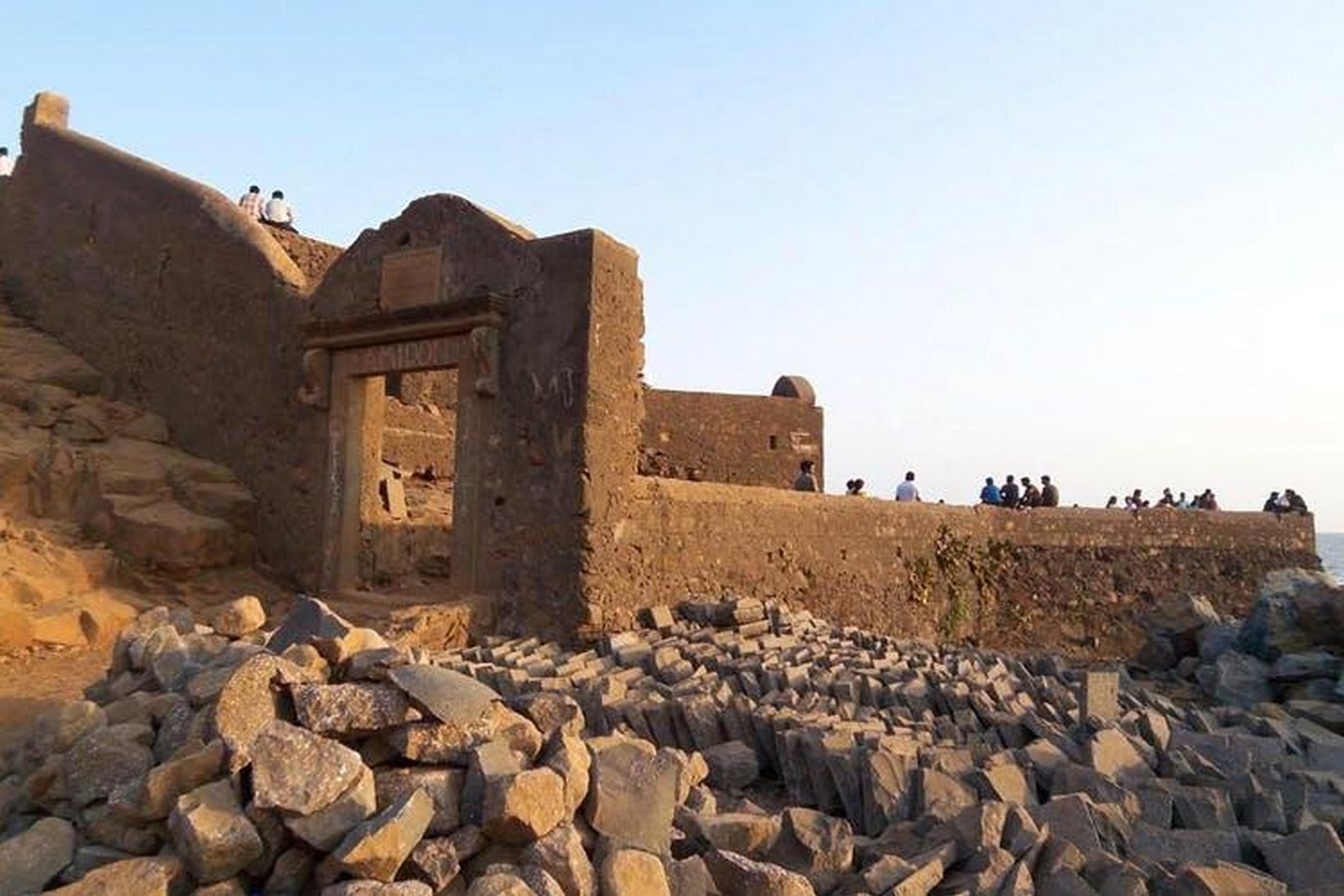 Remains of Indo-Portuguese Architectural Layer in Mumbai - Sheet3