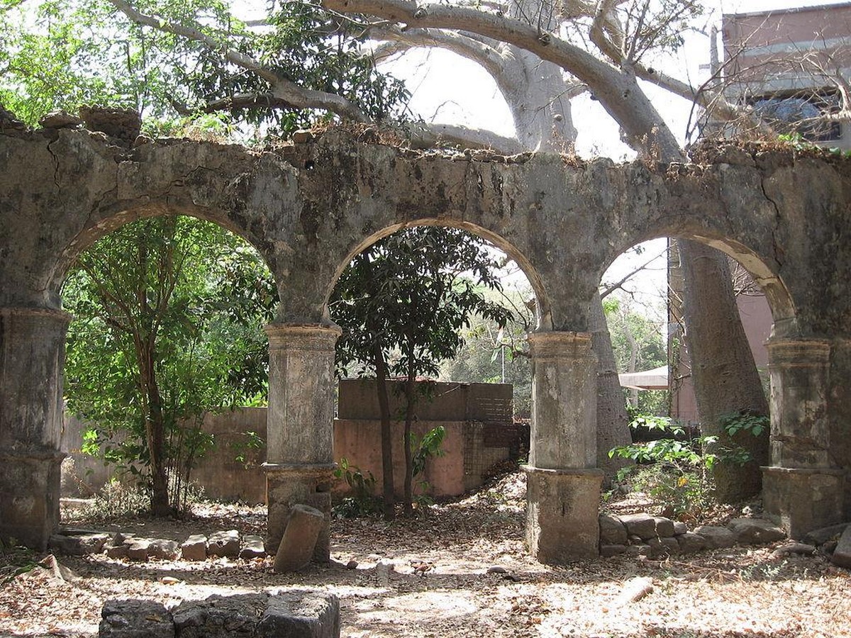 Remains of Indo-Portuguese Architectural Layer in Mumbai - Sheet7