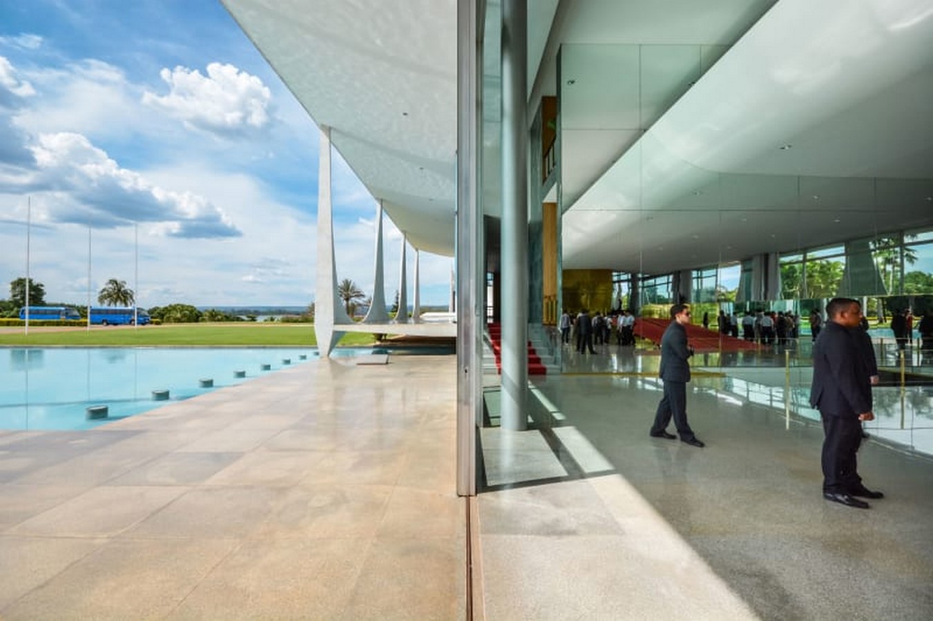 Palacio da Alvorada by Oscar Niemeyer: Residence of the President - Sheet3