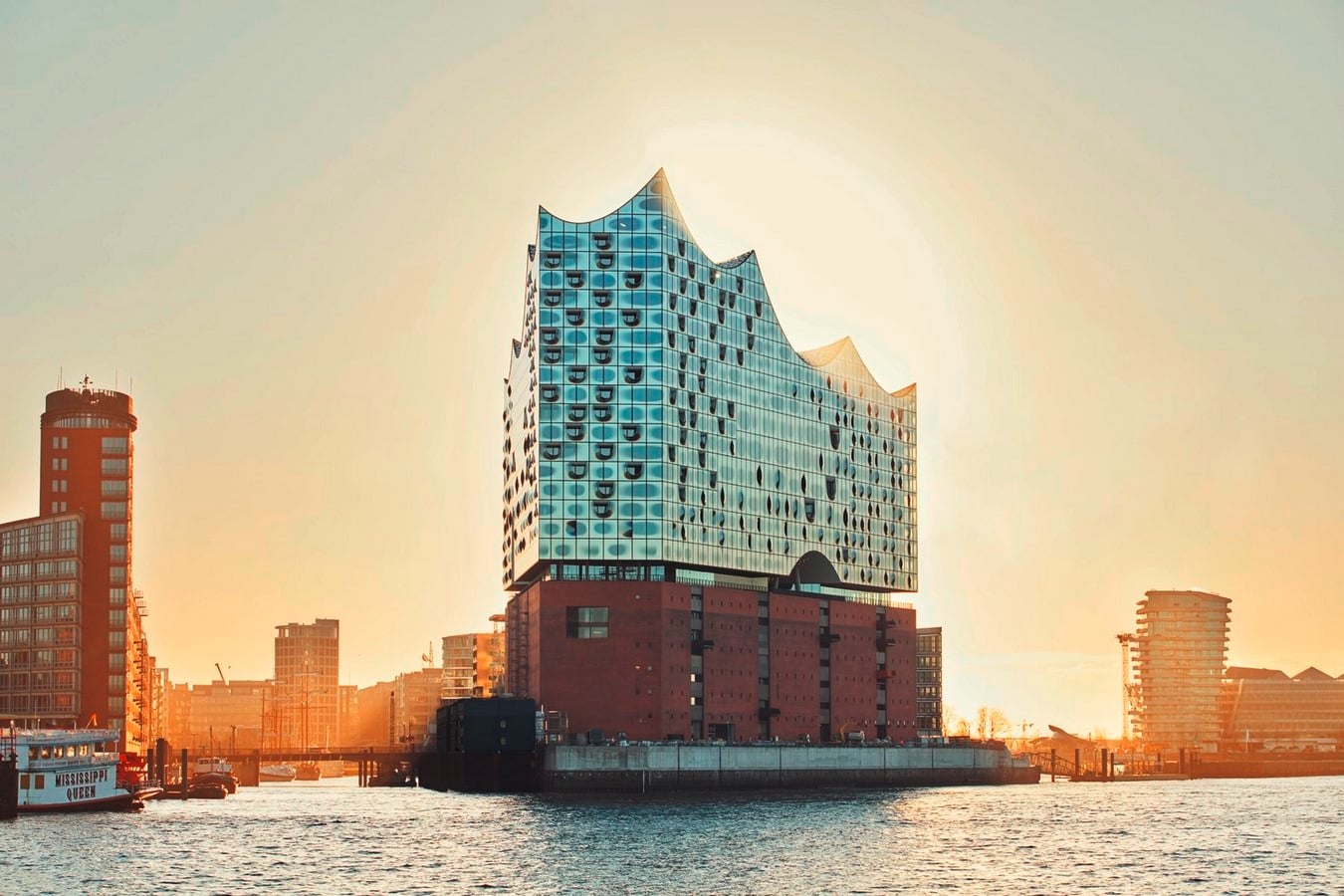 Hamburg Elbphilharmonie by Herzog & de Meuron: New Landmark for Socialising - Sheet2
