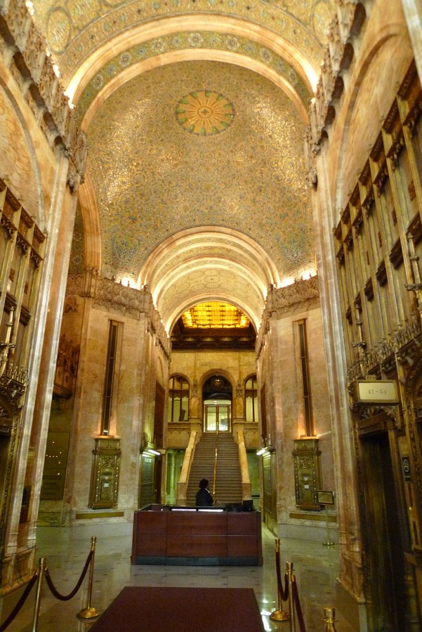 VAULTED LOBBY IN THE BUILDING_©en.wikipedia.org