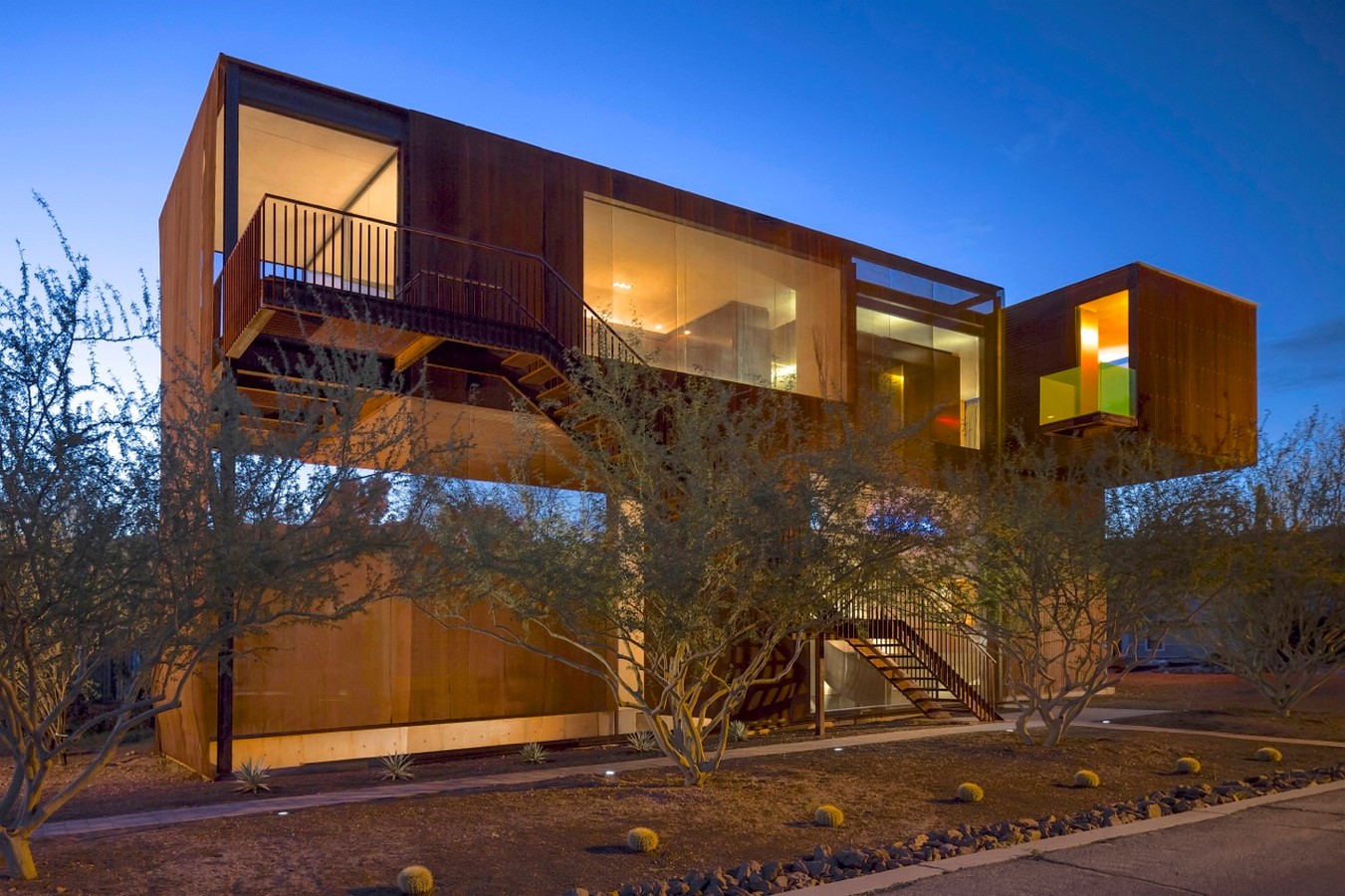 10 examples of buildings located in the desert Sheet