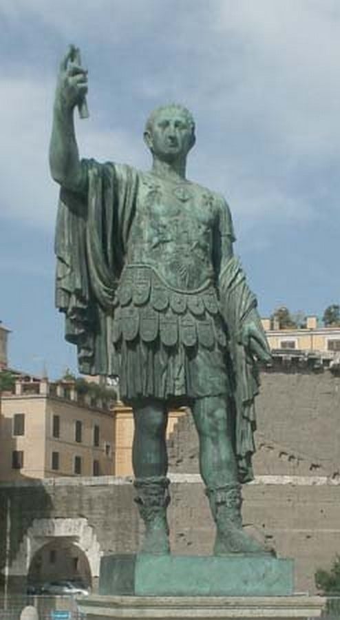 <span style="font-weight: 400;">©</span><span style="font-weight: 400;">www.britannica.com/topic/Roman-Forum</span>