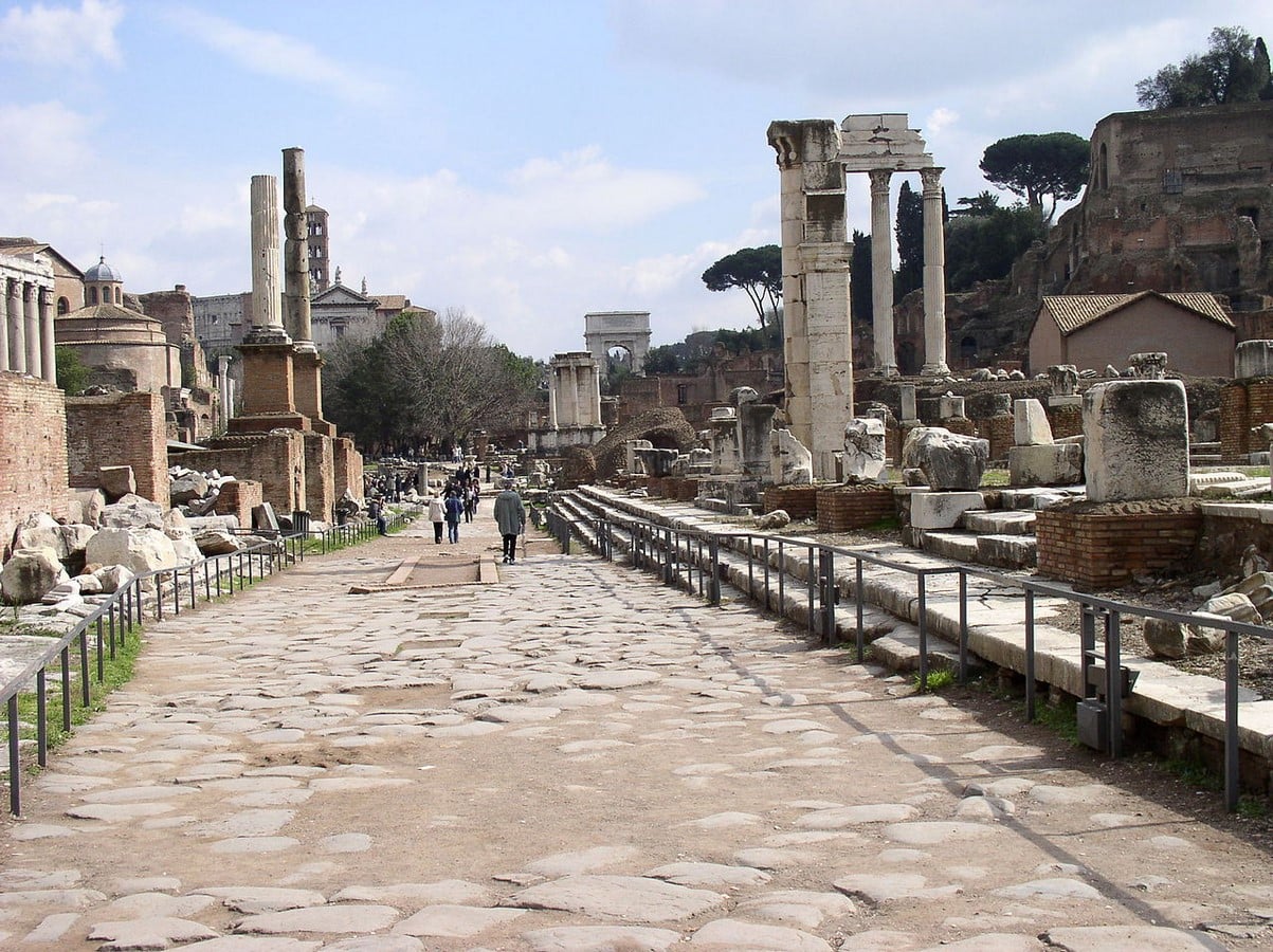 The Roman Forum, Rome: Heritage stuck in time - Sheet9