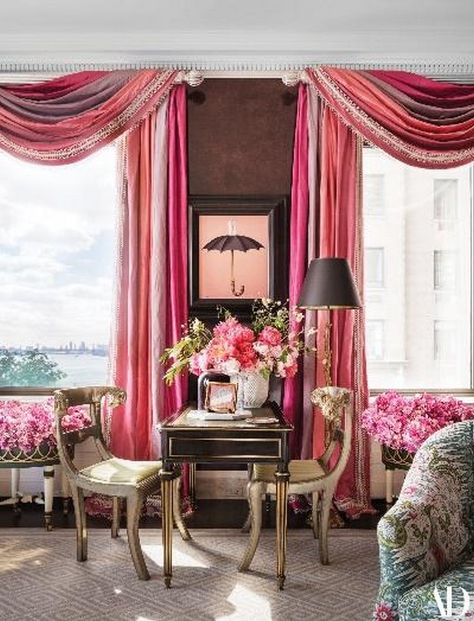 Living Room of the final project. Buatta’s signature curtains ©www.architecturaldigest.com