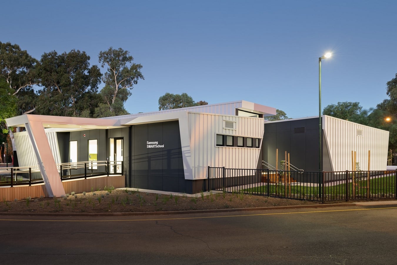 UniSA Samsung SMART School by DesignInc - Sheet10
