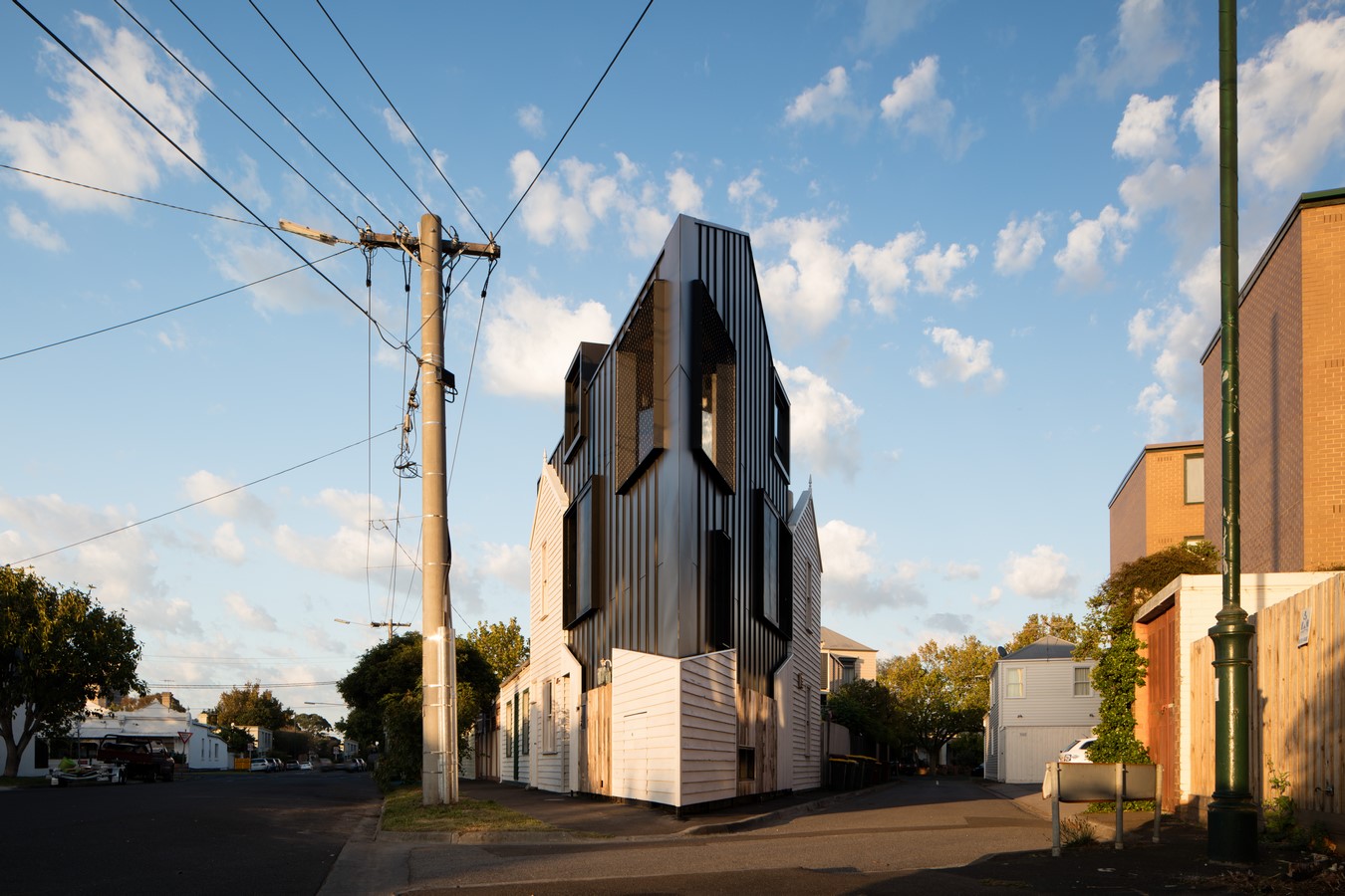 Acute House by OOF! architecture - Sheet5