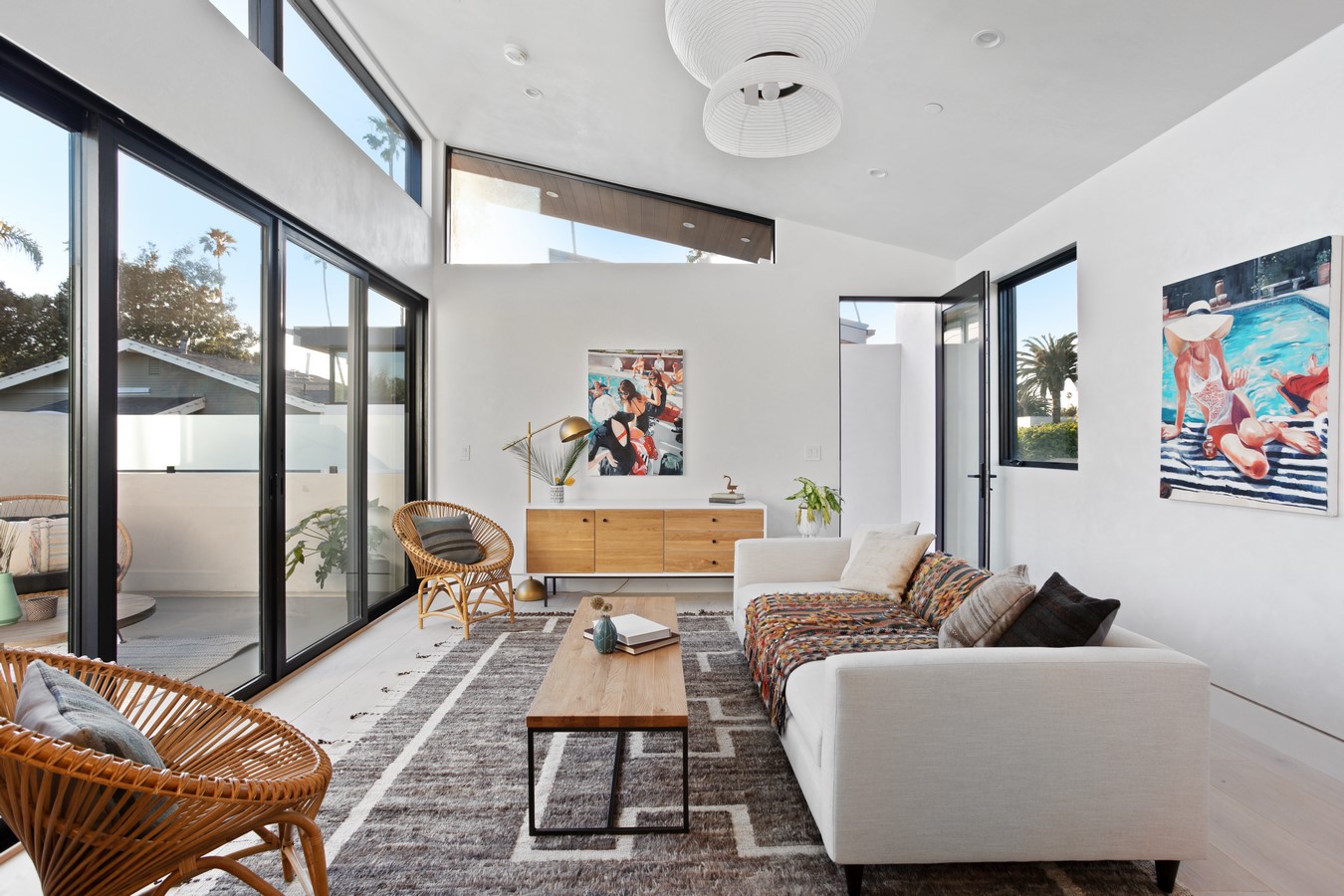Project Name: Milwood Avenue Studio Name: Mayes Office Project size: 3757 ft2 Site size: 4264 ft2 Completion date: 2019 Building levels: 2 Location: Venice Beach, California, United States Photography: Virtually Here Studios - Sheet5
