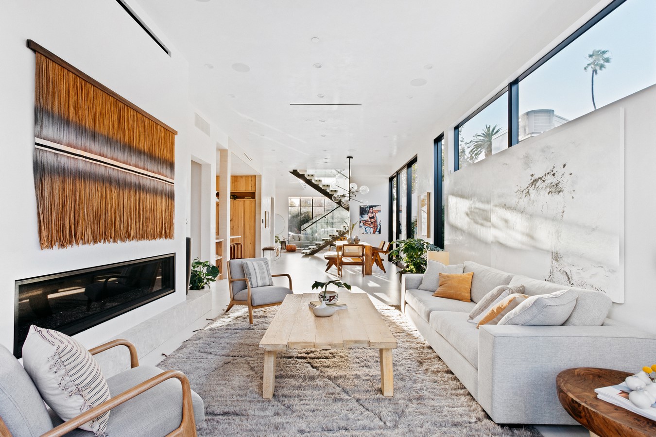 Project Name: Milwood Avenue Studio Name: Mayes Office Project size: 3757 ft2 Site size: 4264 ft2 Completion date: 2019 Building levels: 2 Location: Venice Beach, California, United States Photography: Virtually Here Studios - Sheet7
