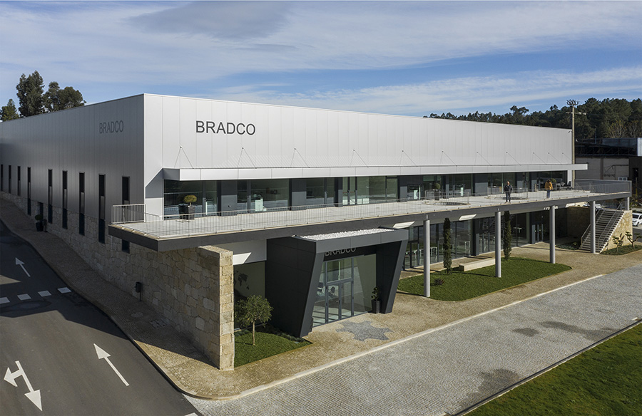 Bradco Unidade Industrial by Em Paralelo
