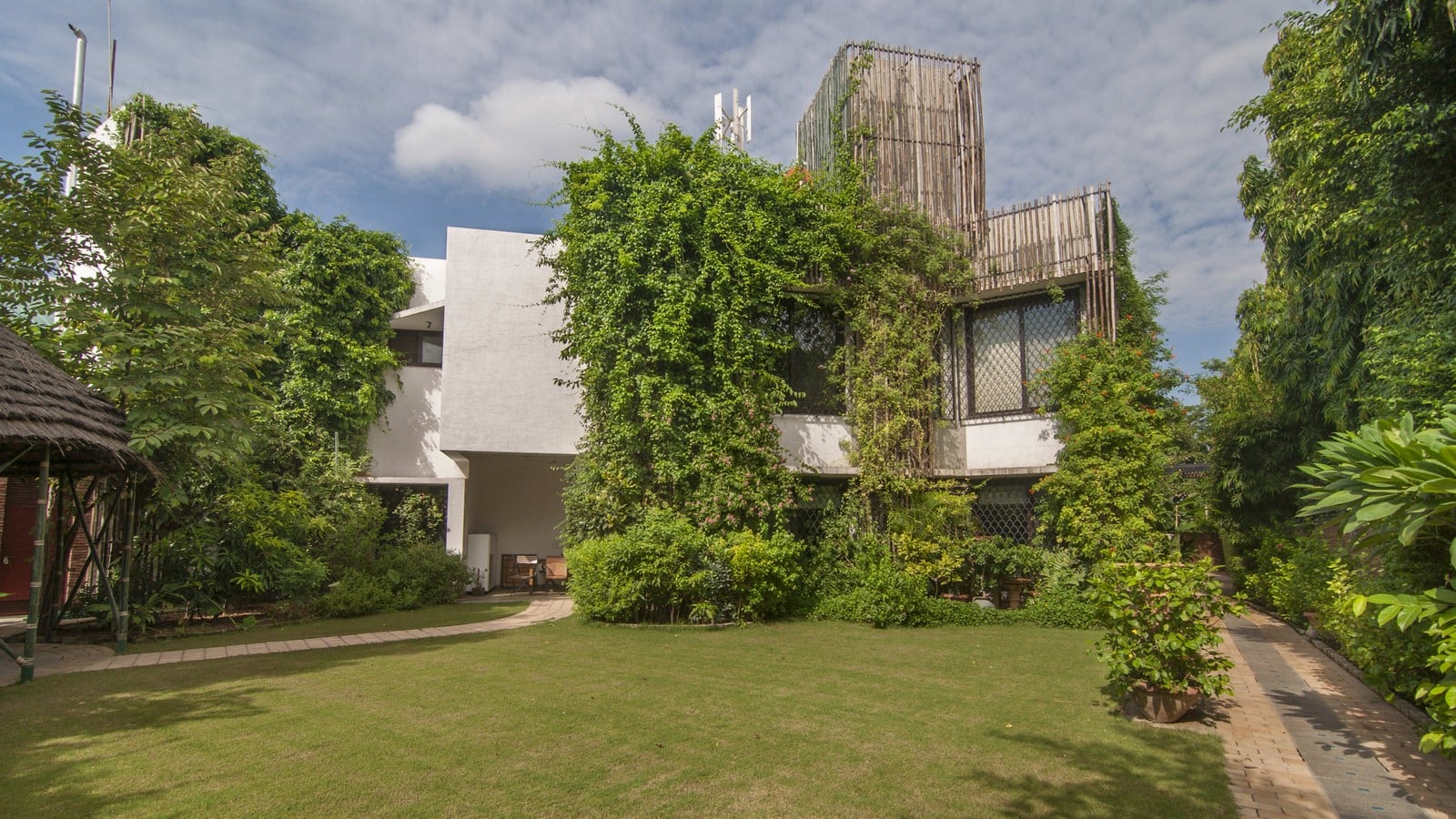 Space Design Consultants- 10 Iconic Sustainable Projects - SHeet3