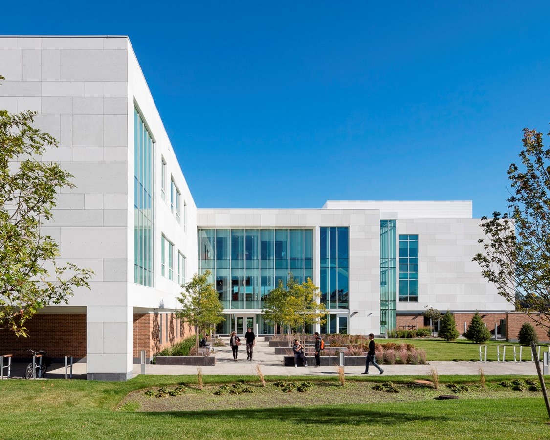 <span style="font-weight: 400;">Johnson and Wales University, Center for Science and Innovation </span><span style="font-weight: 400;">©www.arcusa.com </span>