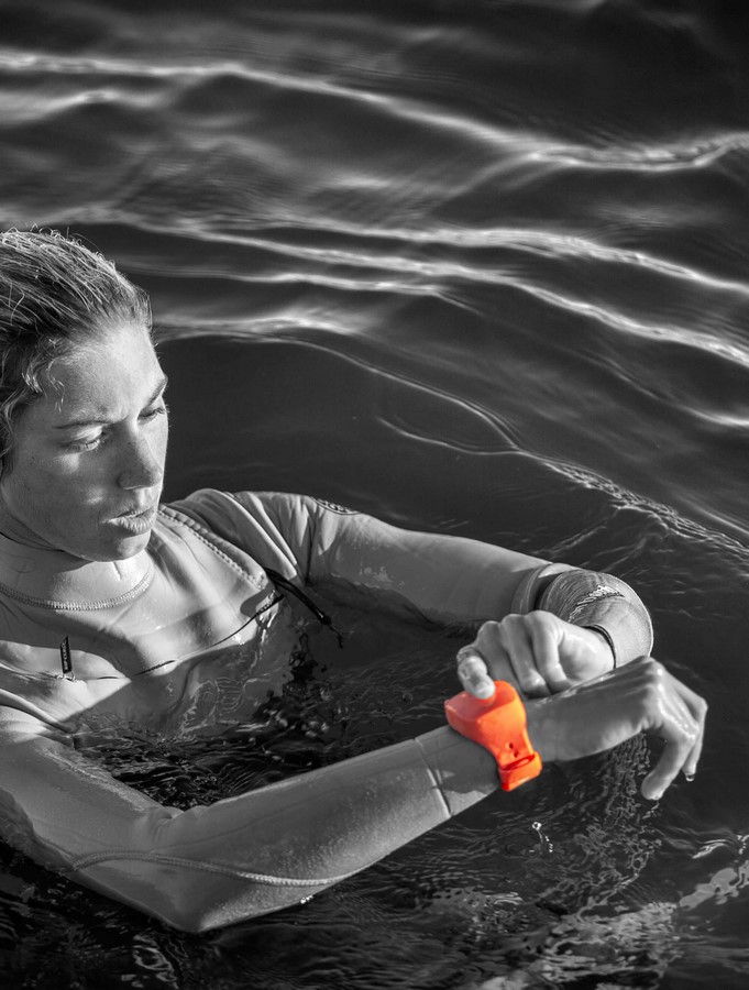 How To Save Lives With A Gps-connected Wristband: Dial For Snsm By Starck- Sheet1