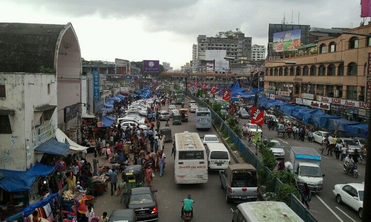 Walking through the streets of Dhaka - Sheet1