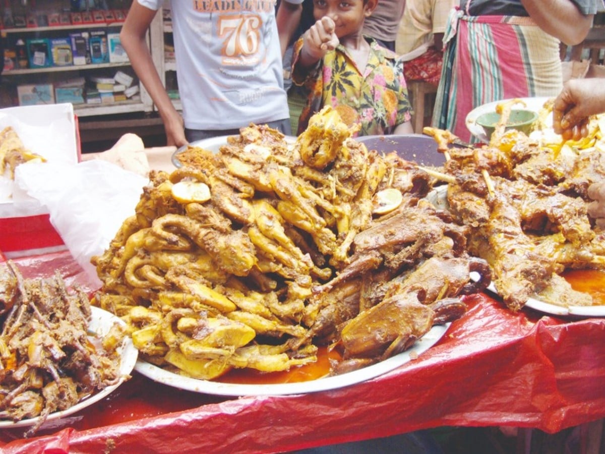 Walking through the streets of Dhaka - Sheet2