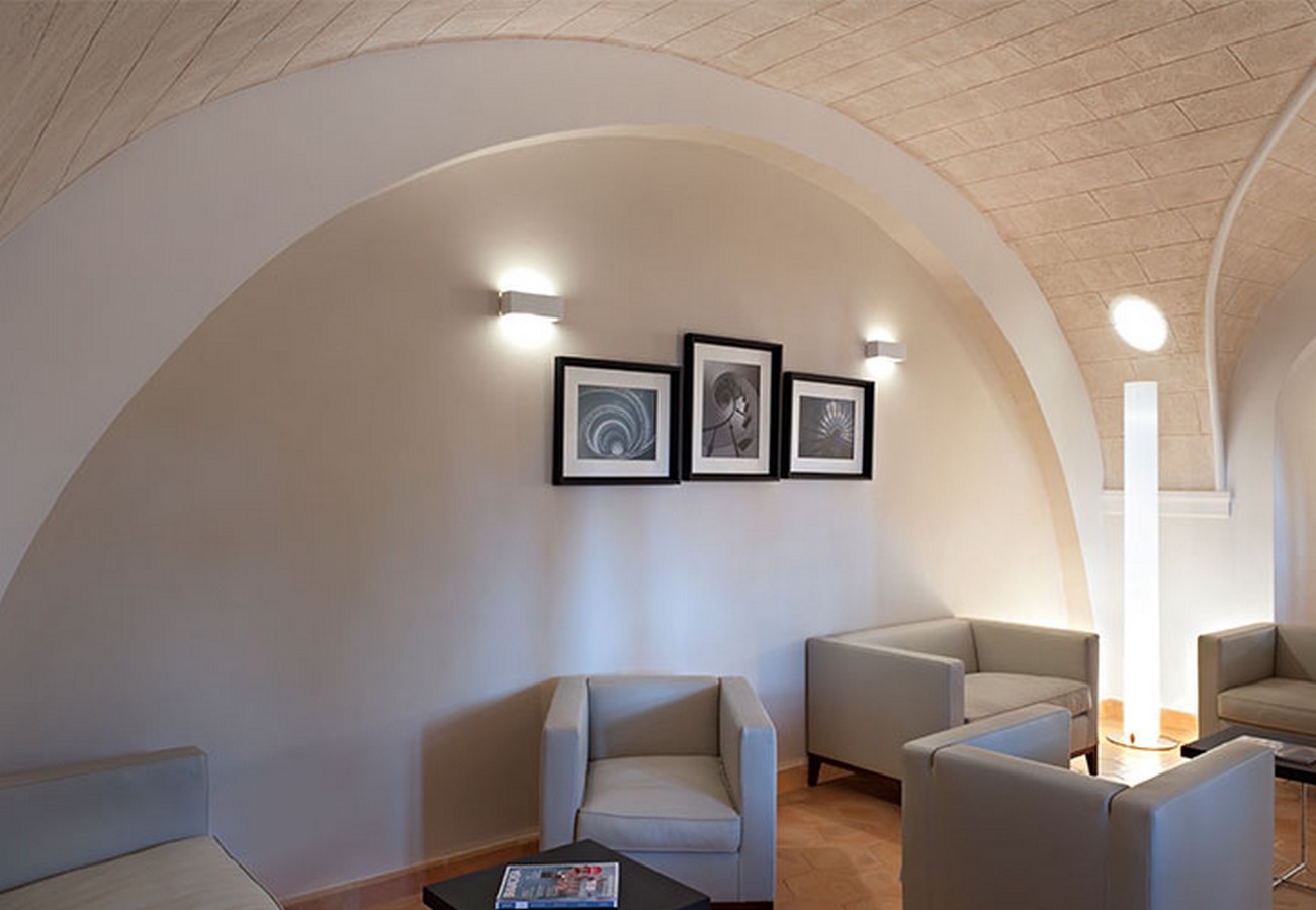 <span style="font-weight: 400;">Stylos ©www.flos.com</span>