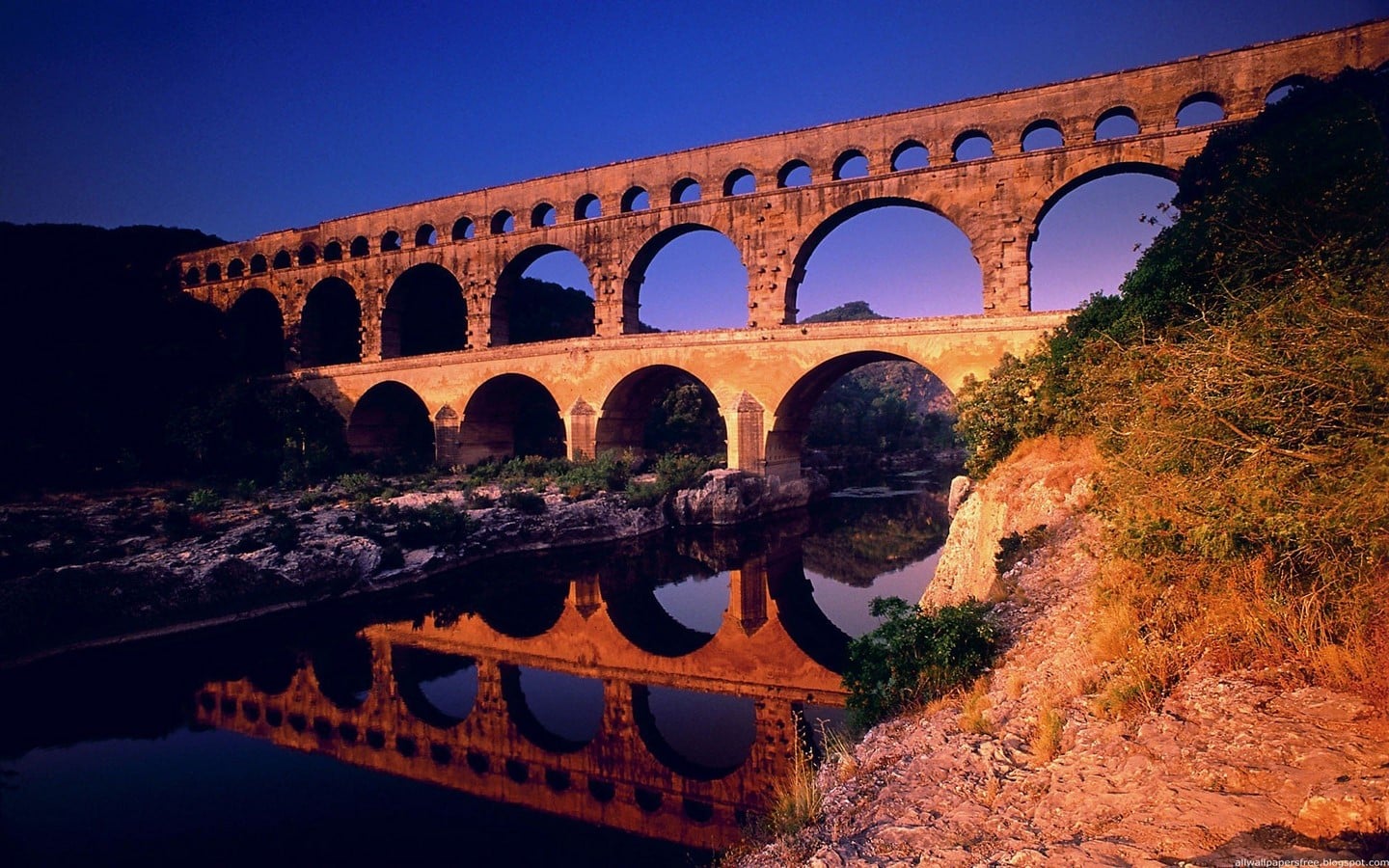 Ancient Architecture - Pont Du Gard, Roman Aqueducts, France - Sheet1