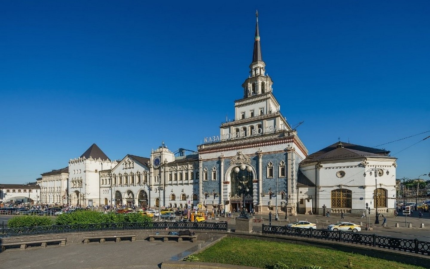 15 Beautiful Railway Stations around the world - Sheet11