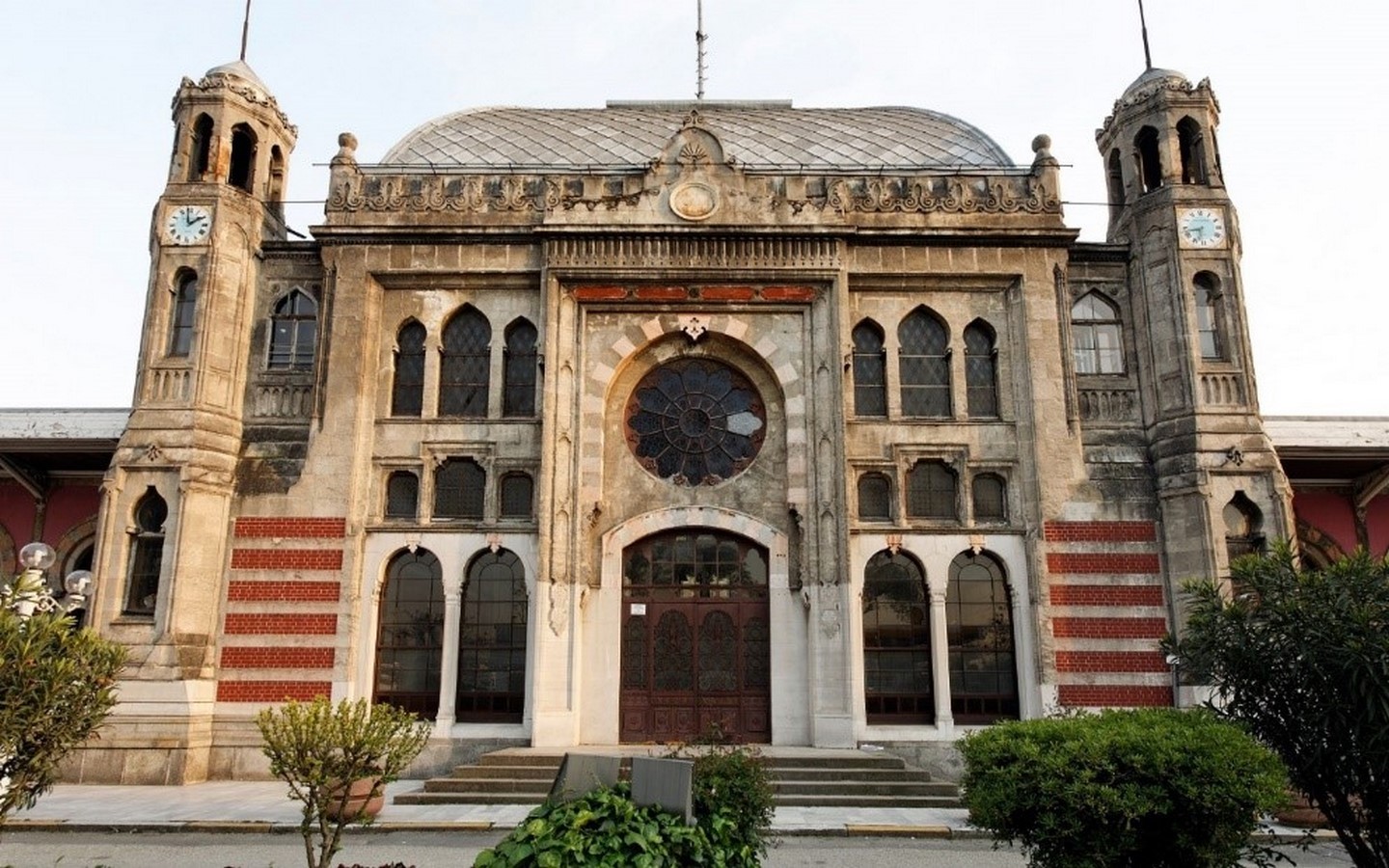 15 Beautiful Railway Stations around the world - Sheet4