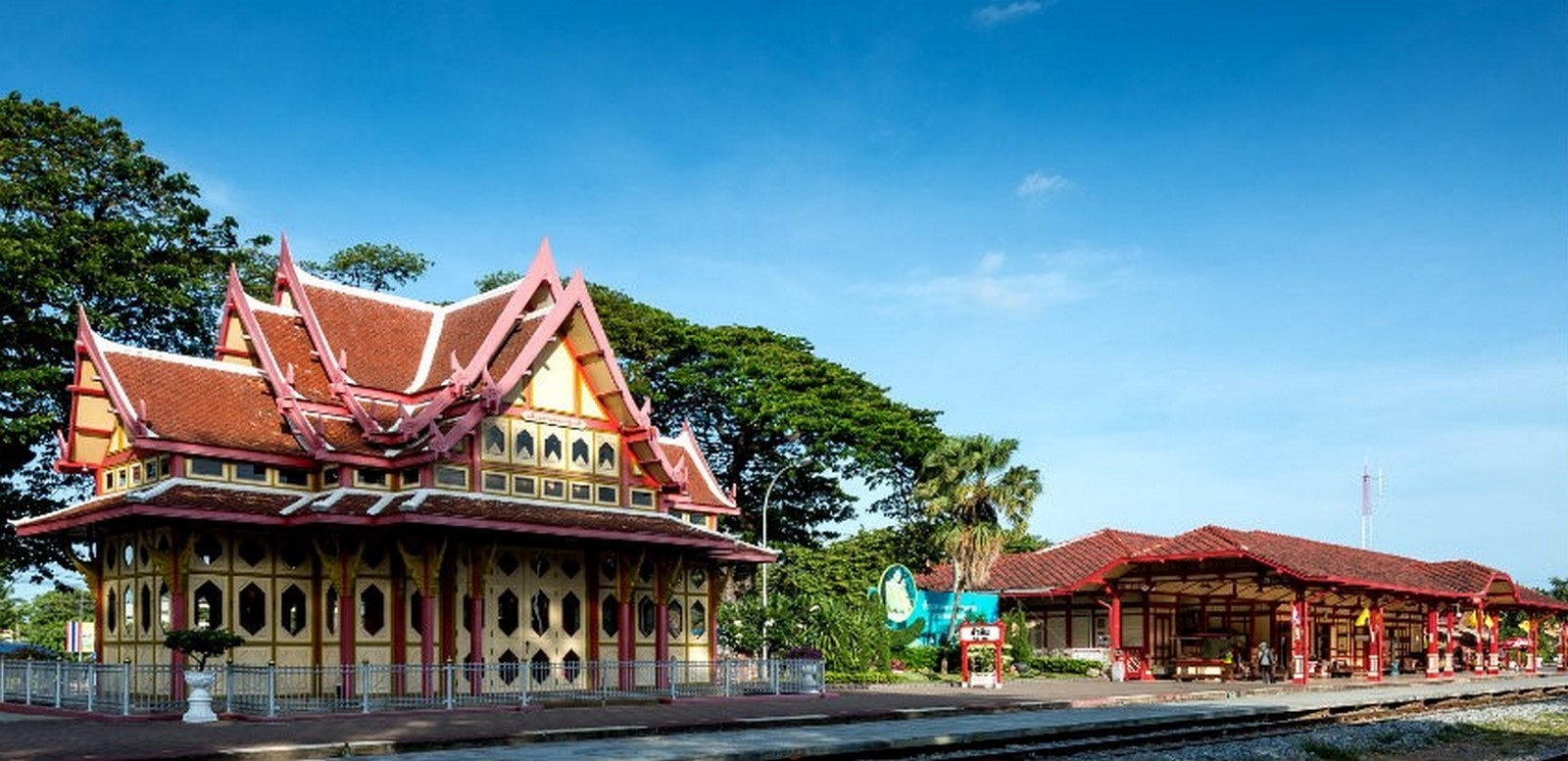 15 Beautiful Railway Stations around the world - Sheet9