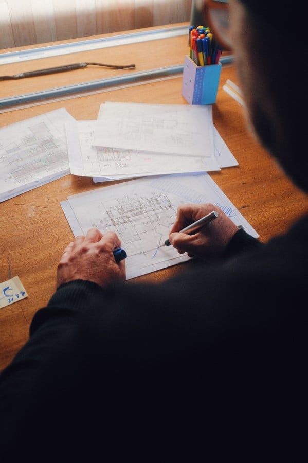 Whom to hire: An Architect or a Designer - Sheet3