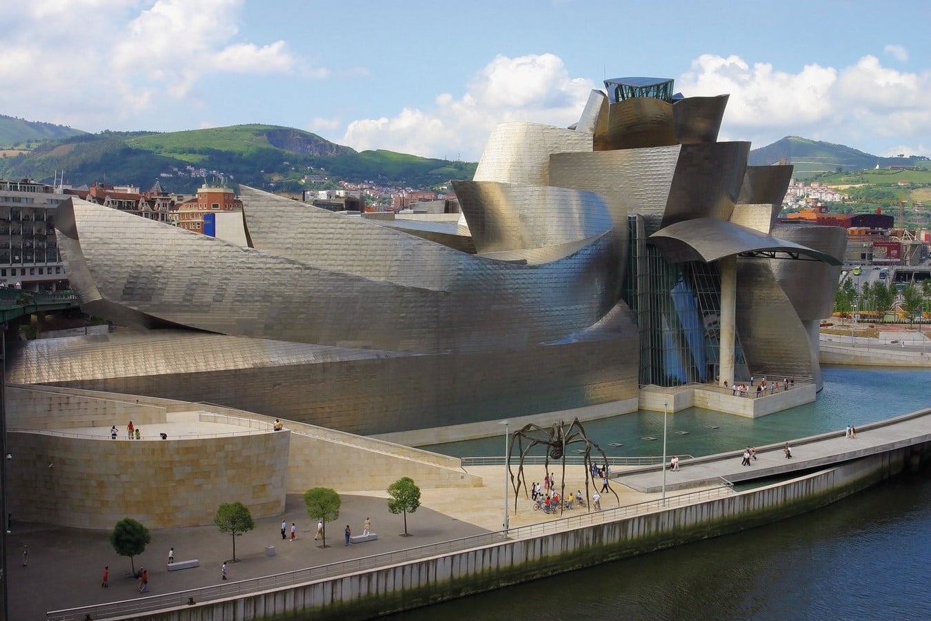 Theory in Architecture: Parametricism - Sheet2