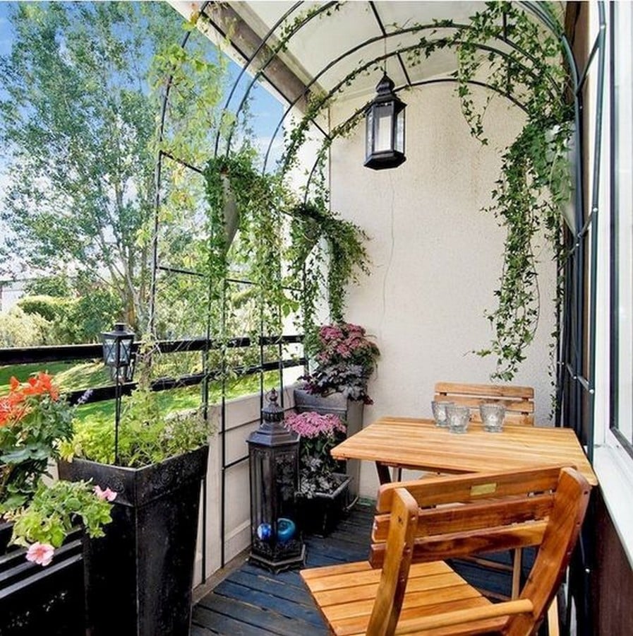 50 Ideas and Tips for Landscaping in an apartment balcony