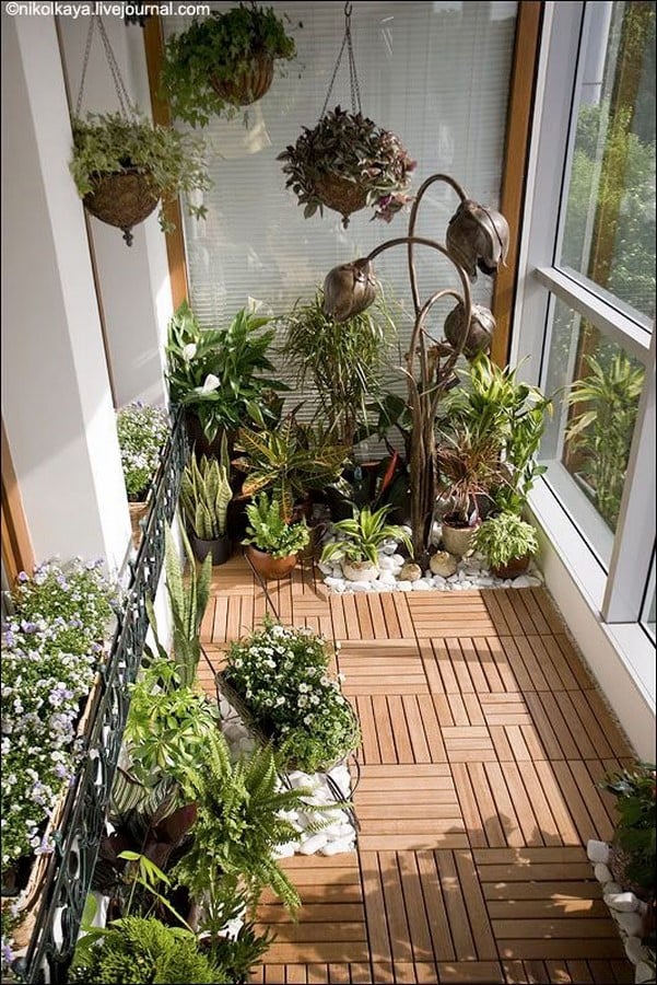 50 Ideas and Tips for Landscaping in an apartment balcony